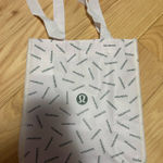 Lululemon White Bag   Photo 0