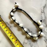Pearl bracelet on adjustable black silk cord Photo 6
