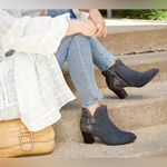 Vionic Naomi Suede Leather Snake-Print Water-Resistant Gray Boots Women’s 7 Photo 1