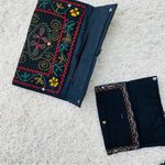 Bird & Elephant Embroidery (2) Set Small Clutch Wallet Photo 4