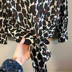Trina Turk ✨  Women’s Cheetah High Neck Long Sleeve Silk Top XS Photo 3