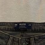Hollister  Low-Rise Baggy Jeans Photo 1
