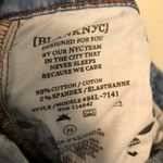 BLANK NYC Tomboy Jeans Distressed Lightwash 25 Photo 4