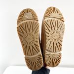 UGG  Classic Winter Hiker Hi Boots Chestnut Brown 9.5 Photo 4