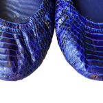Tory Burch Women’s 7.5 Eddie Embossed Snake Print Flats Royal Blue Slip On Photo 5
