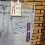 Seven7  Relaxed Boyfriend Jean‎ Shorts Size 16 Photo 3