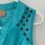 Eyeshadow Tank Top Photo 2