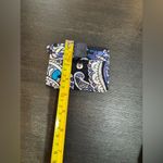 Vera Bradley Patterned Fabric  cardholder Photo 3