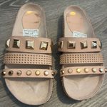 NWT Ivy Kirzhner Tank Studded Slides Cream Gold 7 18K Gold Studded Leather Photo 2
