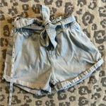 Wishlist  Denium Stretch Tie Shorts Light Wash Boutique Trendy Photo 2