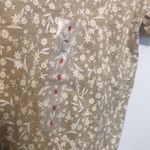 Old Navy  Everyday Wear Women’s Short Sleeve Tee Size Small Tan/White NWT Photo 4