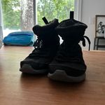 Nike Winter Boots Photo 1