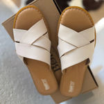 Born Ilana Leather Slide Sandal, Cushioned Padded, White Cream, Size 8,‎ NWT Photo 0