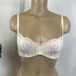 Wacoal  B.Temptd Ivory Lace Underwire Contour Balconette Bra 32D Photo 1