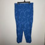 Soft Surroundings  Women's Size XL Cargo Jogger Pants‎ Blue Palm Print Photo 2