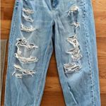 American Eagle Distressed Jeans Photo 3