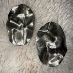 None Waves Oversized‎ Stud Earring Line Crumpled Pierced Ear Statement Silver Tone Photo 0