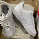 Nike white shoes new Photo 0