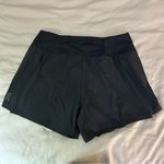 on cloud Women’s Black Medium Running Shorts Double Layered Photo 6