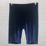Fabletics Navy Velour 9″ Bike Shorts Size L NWT Photo 2