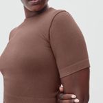 Everlane  The Seamless Tee | M/L Photo 1