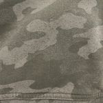 cute green/gray camo sweatshirt Gray Size L Photo 1
