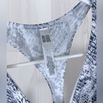 PINK - Victoria's Secret PINK VS Women’s Reptile Scale Oasis Twist Sports Bra Photo 3