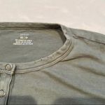 American Eagle Aerie Green Vintage Wash‎ Snap Henley Cropped Knot Tie Front Longsleeve Size xs Photo 4