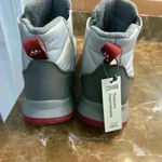 Cougar Ramp Boot in Gray. Size 10 Silver Photo 4