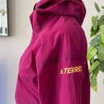 Adidas Women’s AGRAVIC 3L JACKET Size XS Photo 3