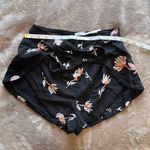 Kimchi Blue  Black Floral Butterfly Wrap Tie Linen Women’s Shorts Sz 0 EUC Photo 7