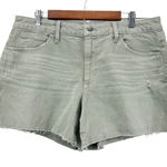 Universal Threads NEW Universal Thread Womens 14 Dusty Olive Vintage Midi Stretch Shorts Raw‎ Hem Photo 0