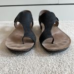 Dansko  Reece Sandal Size 39 8.5 Black Leather Toe Strap Slingback Flat Photo 1