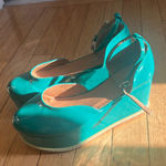 Nature Breeze  platform, patent leather green shoes, size 6 Photo 0