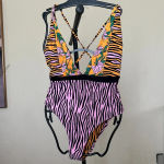Maaji  Fierce‎ Flow One apiece Swimsuit NWOT  Size M $154 Photo 4