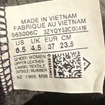 Converse  Mountain Club Chuck Taylor All Star Lugged Women’s Leather HighTop  6.5 Photo 7