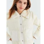Urban Outfitters ★ UO Renewal Remnants Teddy Trucker Jacket - White ★ Photo 0