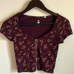 PacSun ’s Me to We Women’s Cropped Floral Print Cap Sleeve Zip Front Ribbed Top Photo 3