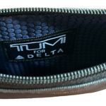 TUMI GREY TRAVEL SQUARE‎ ZIPPER POUCH COSMETICS TOILETRY BAG CASE SMALL Gray Photo 3