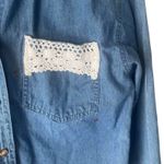 Haik's Vintage‎ 90s Medium Denim Cottage Lace Rose Floral Embrodered Button Up Blue Photo 3