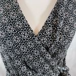Sadie & Sage black and pink print open back wrap top romper size small Photo 1