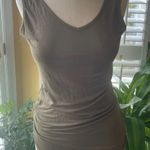 Women’s dark green flowy v Photo 0
