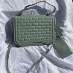 Source Unknown Green Quilted Crossbody Bag in new condition Photo 3