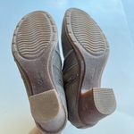 Clarks  Soft Cushion Taupe Gray Suede Womens Size 8.5M‎ Ankle Boots Shoes Photo 9