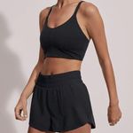 Varley  Kallin Running Shorts 1.5" Photo 0