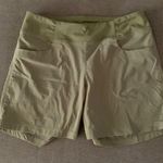Mountain Hardwear EUC Mountain Hardware olive green shorts Photo 0