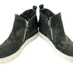 Steve Madden  Camo Platform Sneakers Green Womens 7 Wedgie Side Zippers Shoe Photo 3