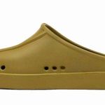 P448 FLO unisex runs small. Fits women’s 9 men’s 8 Photo 0