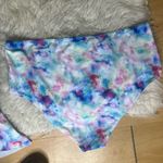 Watercolor ruffled two Photo 8