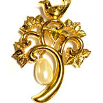 Vintage Gold Bird Tree Brooch with Faux Pearl Drop – Nature Photo 0